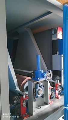 3.9ton Metal Wide Belt Sander For Polishing / Finishing / Slag Removal