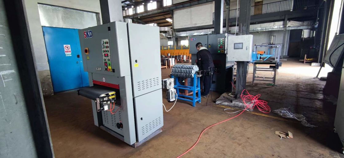 1000 Series Aluminum Deburring Machine Compact Footprint 43 Wide Belt Sander